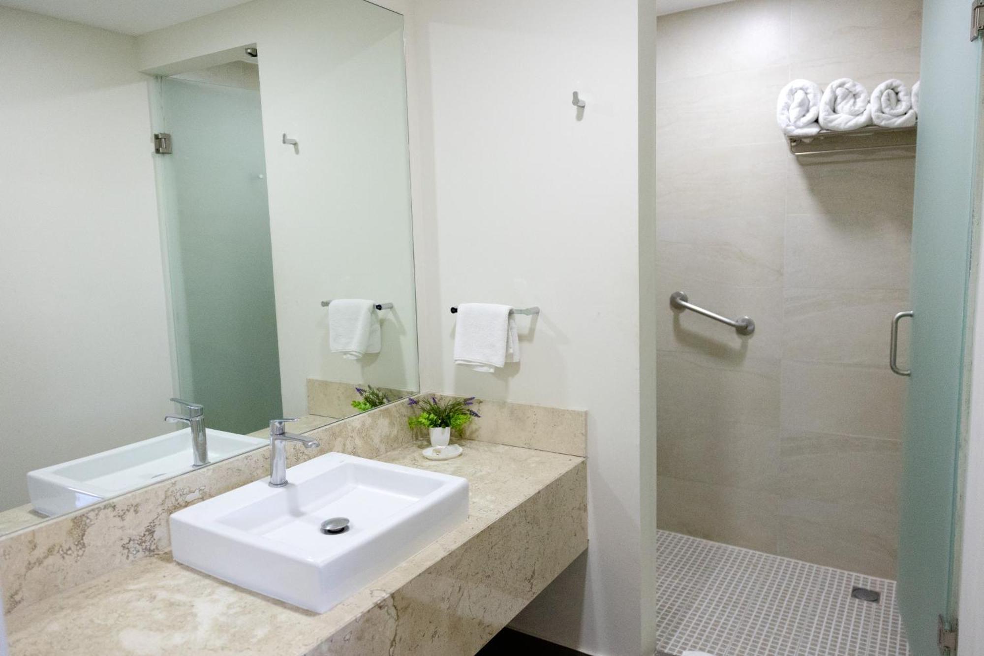 Hotel Refugio ซานฮวน เด ลอสลากอส ภายนอก รูปภาพ